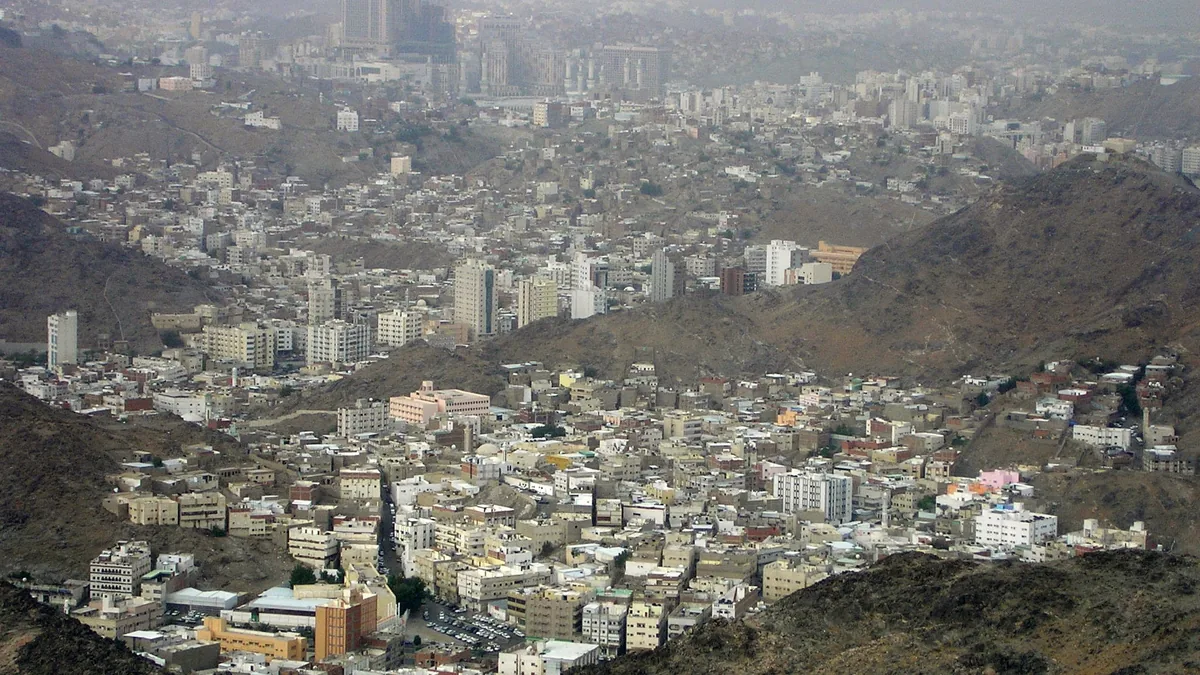 View over Makkah from Jabal al-Nour